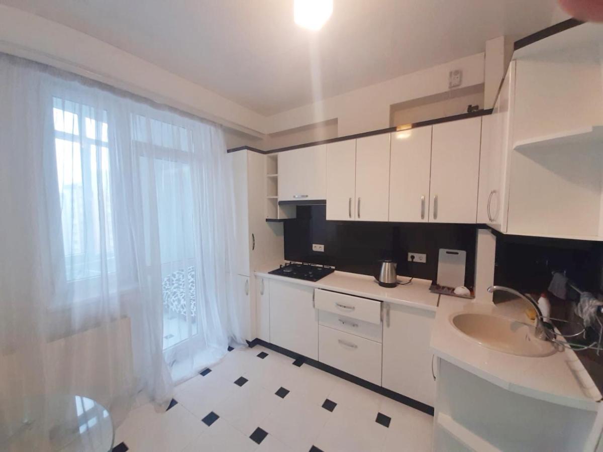 Bright Central Apartment Chisinau Exterior photo